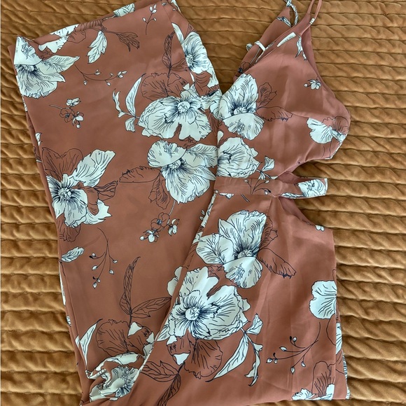 Dusty Rose Floral Pantsuit Romper - Picture 5 of 10